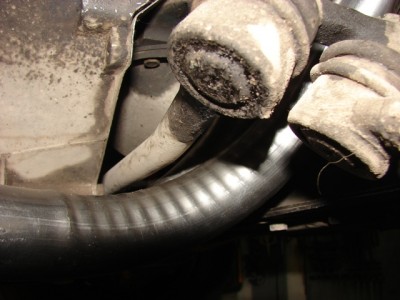 Паук СТТ 2101-07 зазор между средней тягой.JPG