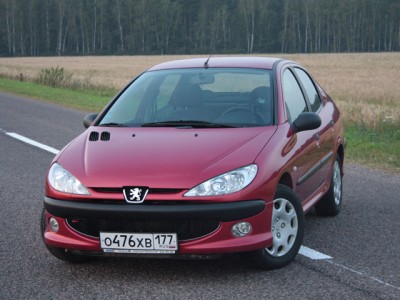 Peugeot-206-sedan.jpg